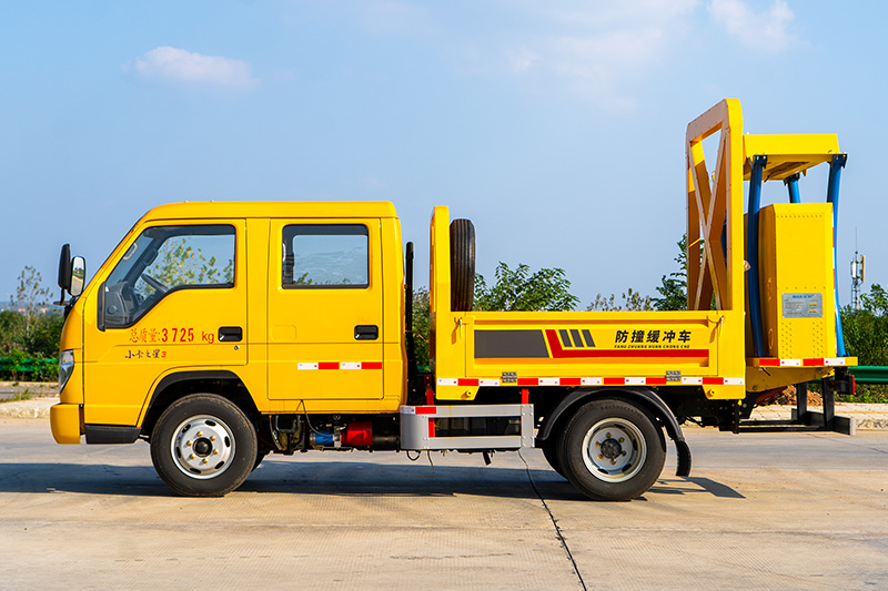 福田小卡之星3防撞车(2000kg-70km/h)